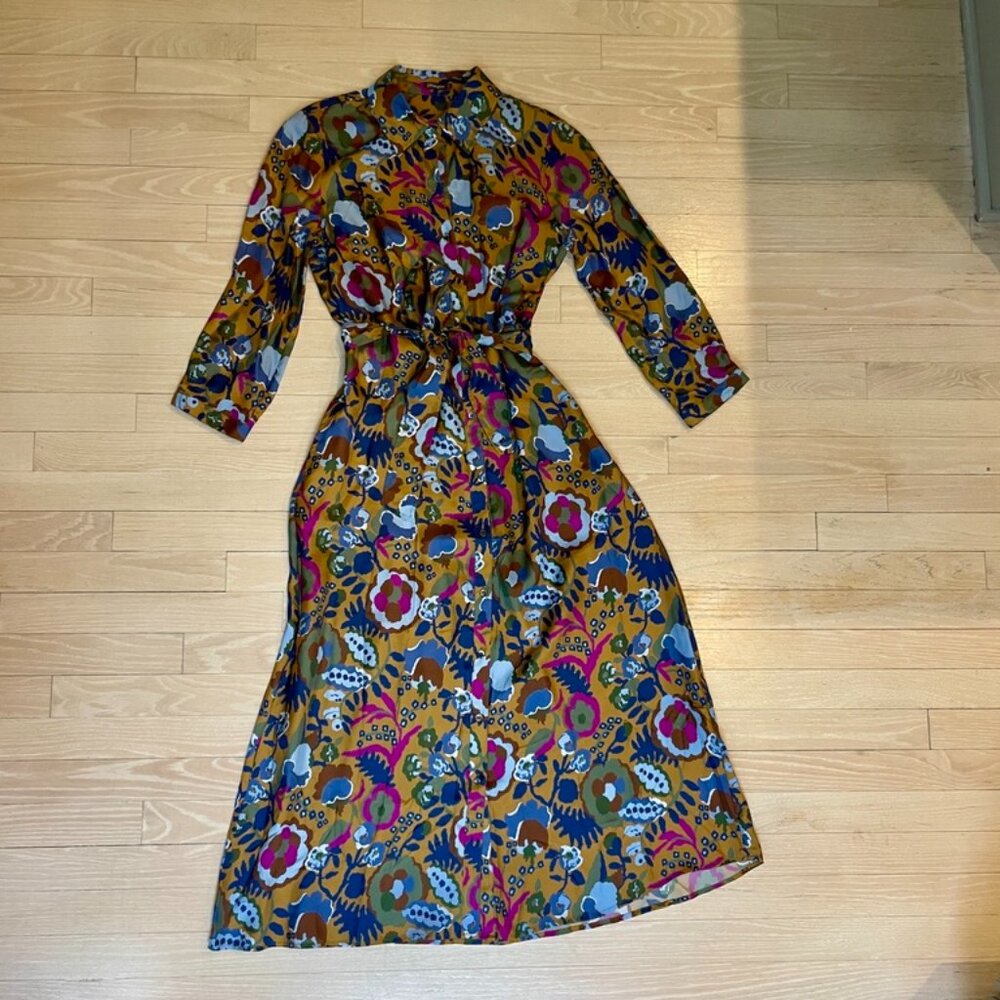 J McLaughlin Size Small Silk Floral Shirtdress